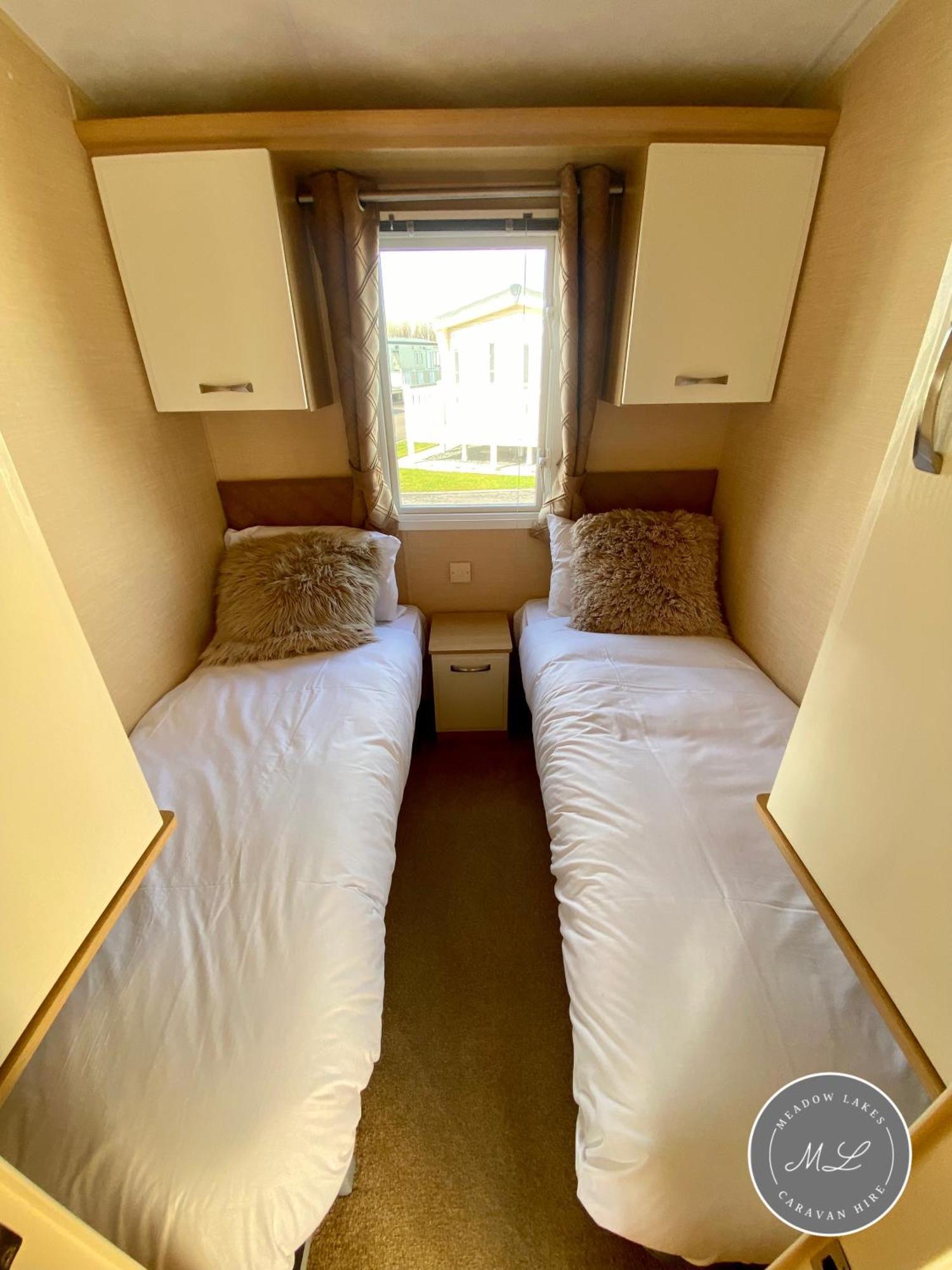 צ'אפל סנט לאונרדס Palm Grove 132 - Pet Friendly, Wifi, Central Heating, Close To Shops And Beach - Meadow Lakes Caravan & Lodge Hire מראה חיצוני תמונה